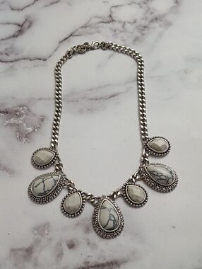 Express White Marble Teardrop Statement Necklace with Silver Accents